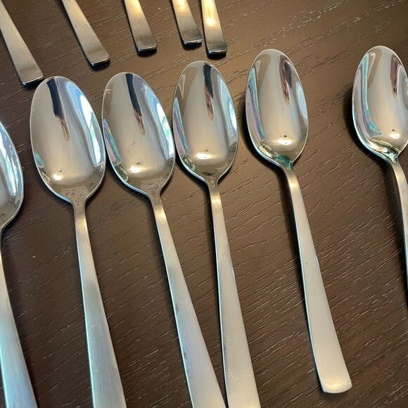 Mikasa 18/10 Stainless Steel Spoons Soup Spoons Regular Spoons - Picture 5 of 14